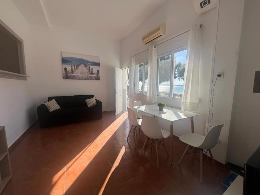 Lovely Loft Almadraba Apartment