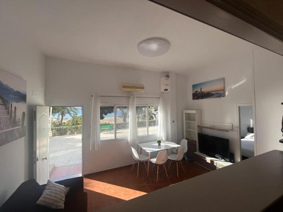 Lovely Loft Almadraba Apartment